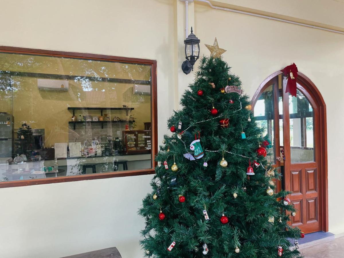Rain Tree Cafe & Homestay 우타이타니 외부 사진
